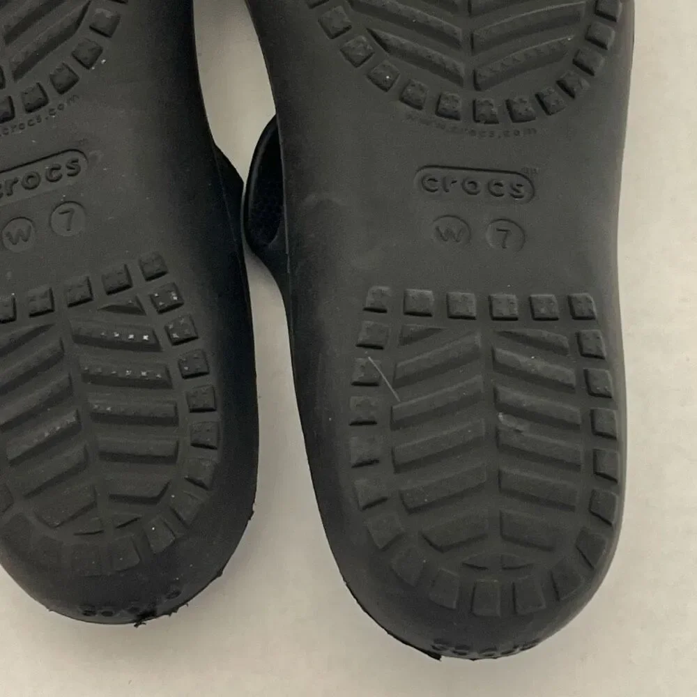 Crocs Women's Black Rubber Kadee II Iconic Comfort Slip On Strappy Sandal Size 7